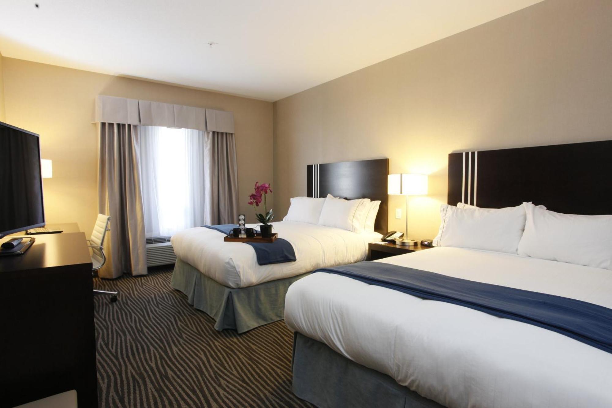 Holiday Inn Express Fort St John By Ihg Fort St. John Kültér fotó