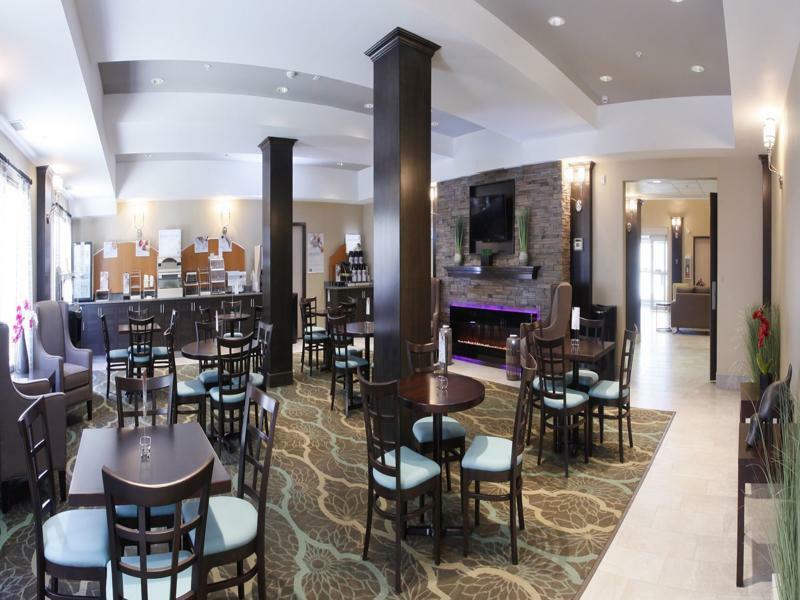 Holiday Inn Express Fort St John By Ihg Fort St. John Kültér fotó